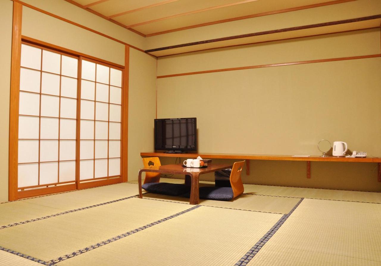Hotel Fuji Hokin Kaikan Yamanakako Esterno foto