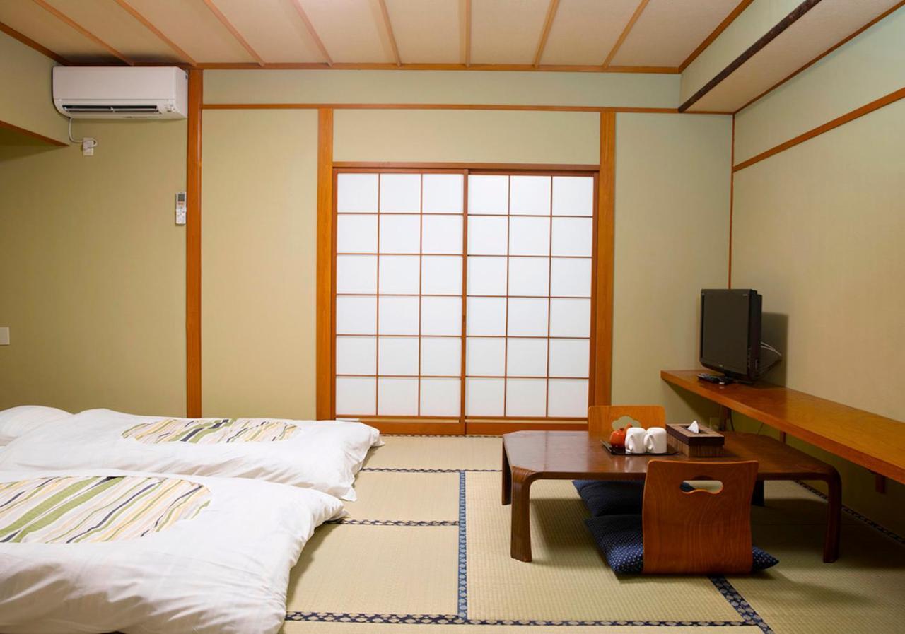 Hotel Fuji Hokin Kaikan Yamanakako Esterno foto